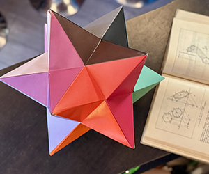 Origami Lesser Stellated Dodecahedron – Polyhedra Origami